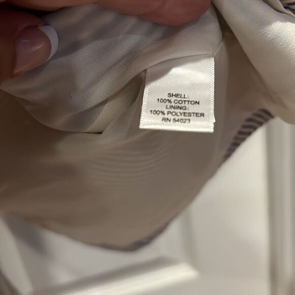 Banana Republic women’s size 6 seersucker blue & white lined knee length skirt - Picture 12 of 12